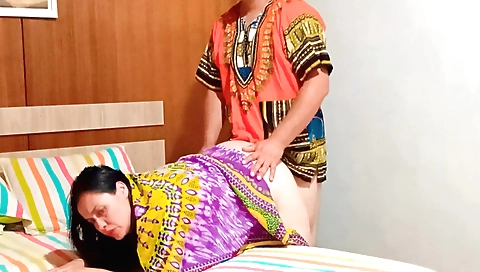 Indian babe is giving lover an unforgettable cumshot