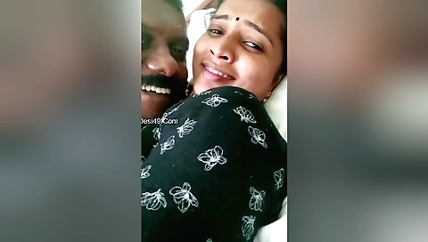 Indian milf gets fucked on camera by a new partner