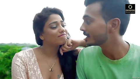 Latina is on the way to some outdoor sports in this video