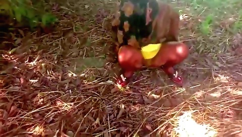 Indian girl is in her nude outfit outdoors in a homemade porn video