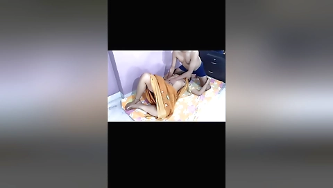 Indian Desi Bhabhi Ko Paise Deke Lund Chuswaya Phir Chudai Kari