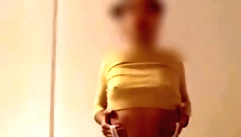 Indian girl masturbates in her panty in webcam video