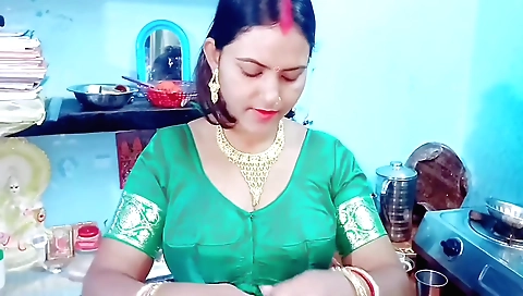 Indian brunette gets a massage and has fun with herself