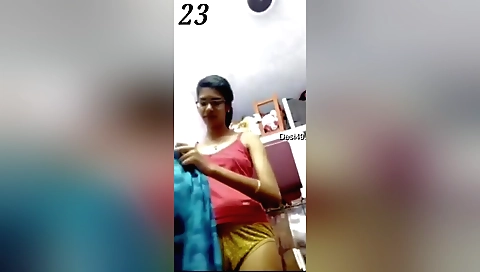 Amateur brunette shows her shaved pussy in webcam video