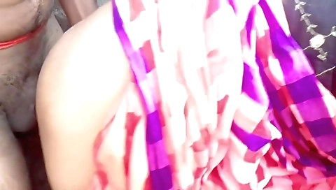 Amateur couple shows their love in hot bathroom video