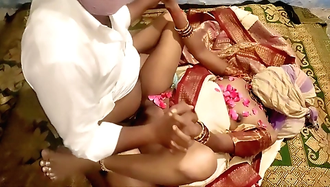 Indian brunette with a nice pair of pussy is masturbating