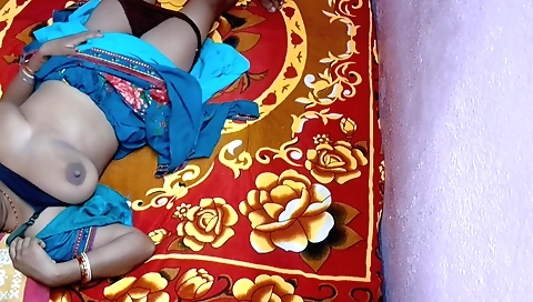 Indian hottie has a great big sex machine that can pleasure me