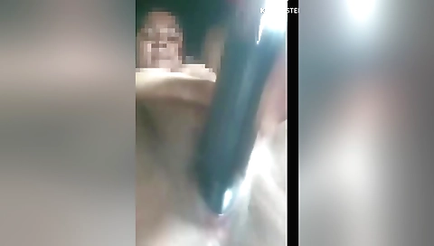 Sexy amateur video of self-satisfaction with a toy