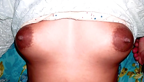 Indian blonde girl with natural boobs is having sex