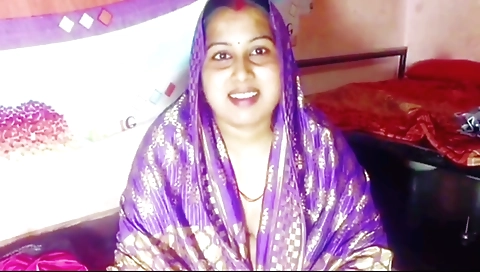 Indian milf fucks her neighbor's asshole in amateur porn