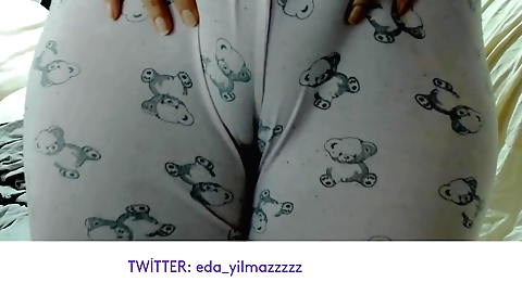 Indian girl enjoys playing alone to herself with a cock