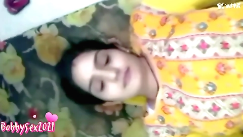 Indian brunette fuck with her stepbrother in amateur video