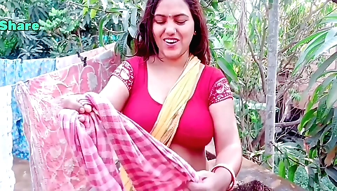 Indian brunette outdoor solo video with a hot boyfriend