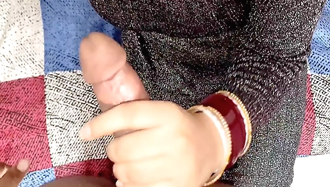 Indian amateur girl sucking black dildo in her hot cunt