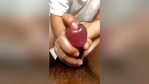 Massage ends with a happy ending for a nice brunette