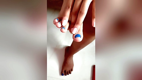Indian teen enjoys a foot fetish in a foot fetish scene
