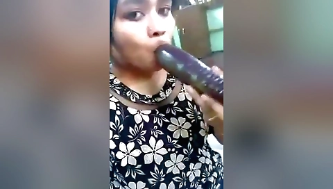 Amateur indian slut masturbates on camera with toy