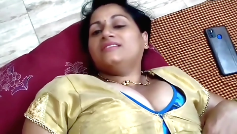 Indian brunette takes it on her back in hd porn video