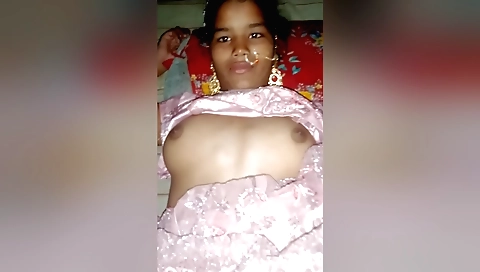 Indian mom has a blowjob and a handjob with her boyfriend