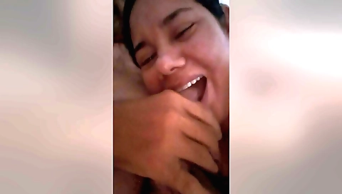 Indian pornstar with a nice body enjoys a nice morning