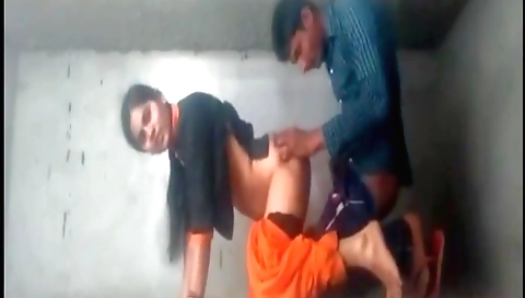 Amateur teen with short hair and a sexy body getting sex