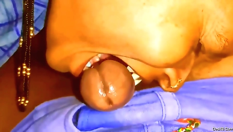 Indian slut gives a blowjob and deepthroat to her man