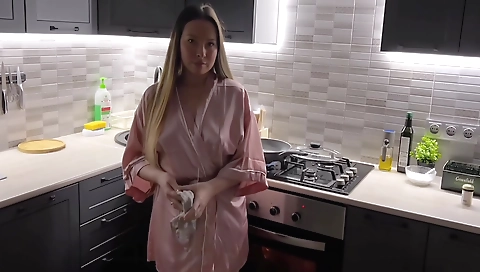 Indian amateur porn video with a girl with big tits