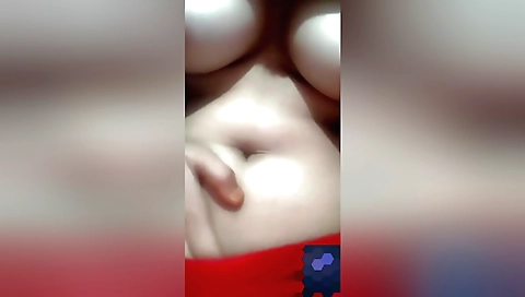 Chubby teen 18+ girl with big titties and natural body