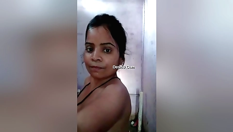 Today Exclusive -sexy Bhabhi Record Her Bating Video 2