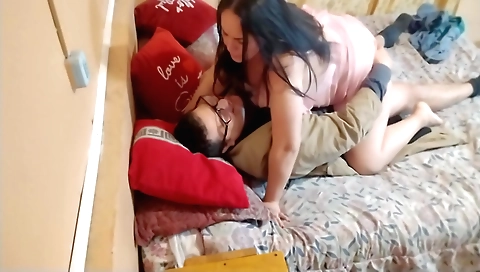 A Carpenter Fucked A Very Hot Big Ass Bbw And Didnt Repair The Room