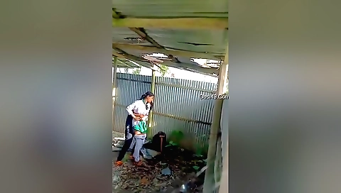 Indian hottie with a sexy body shows off on the jungle