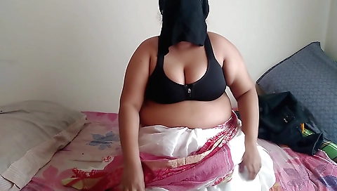 Ayesha bhabhi giving a blowjob to her stepbrother-in-law