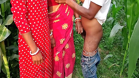 Indian girl gives a handjob and gets fucked in the field